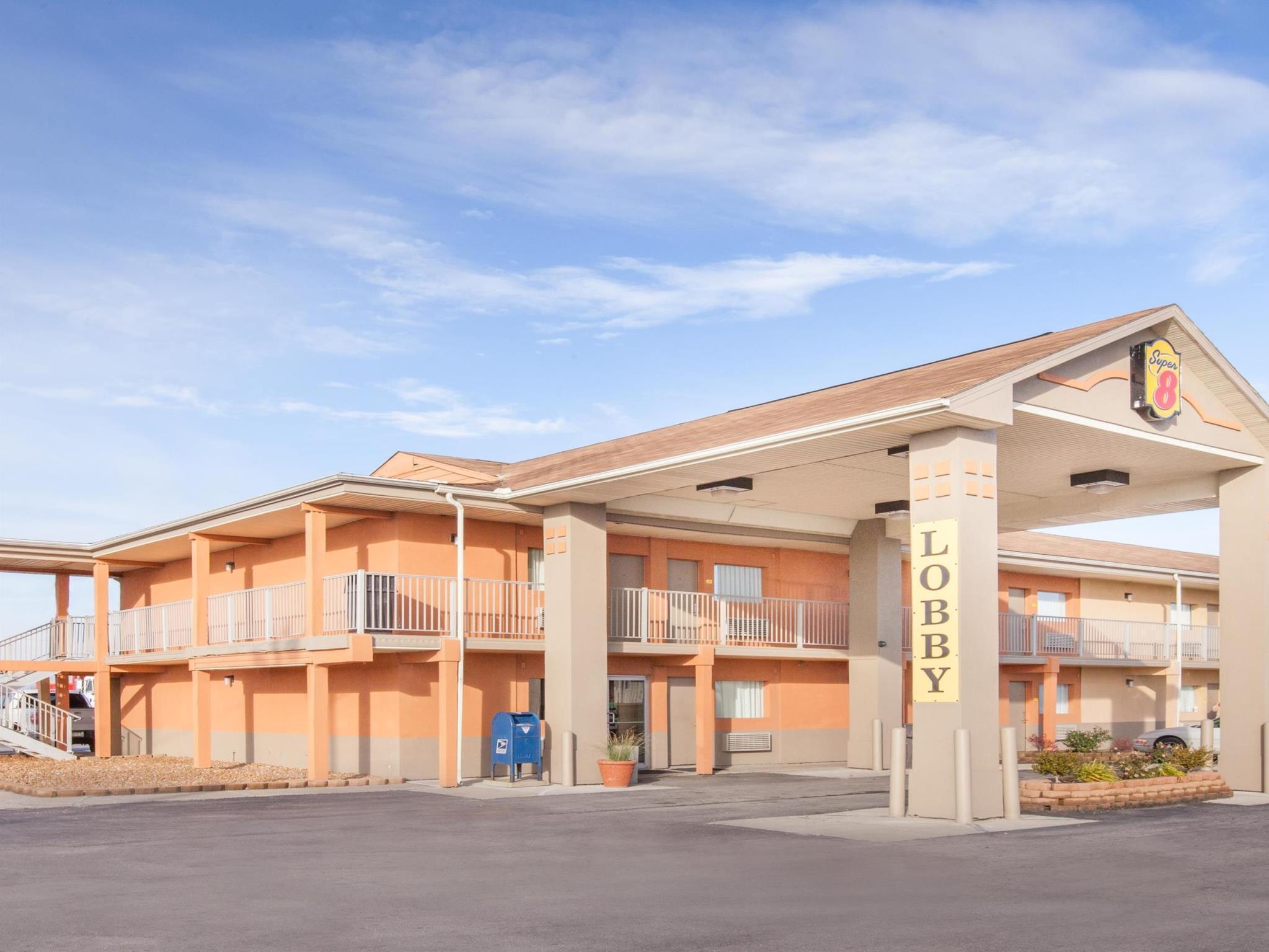 Super 8 By Wyndham Millbury/Toledo Exterior foto