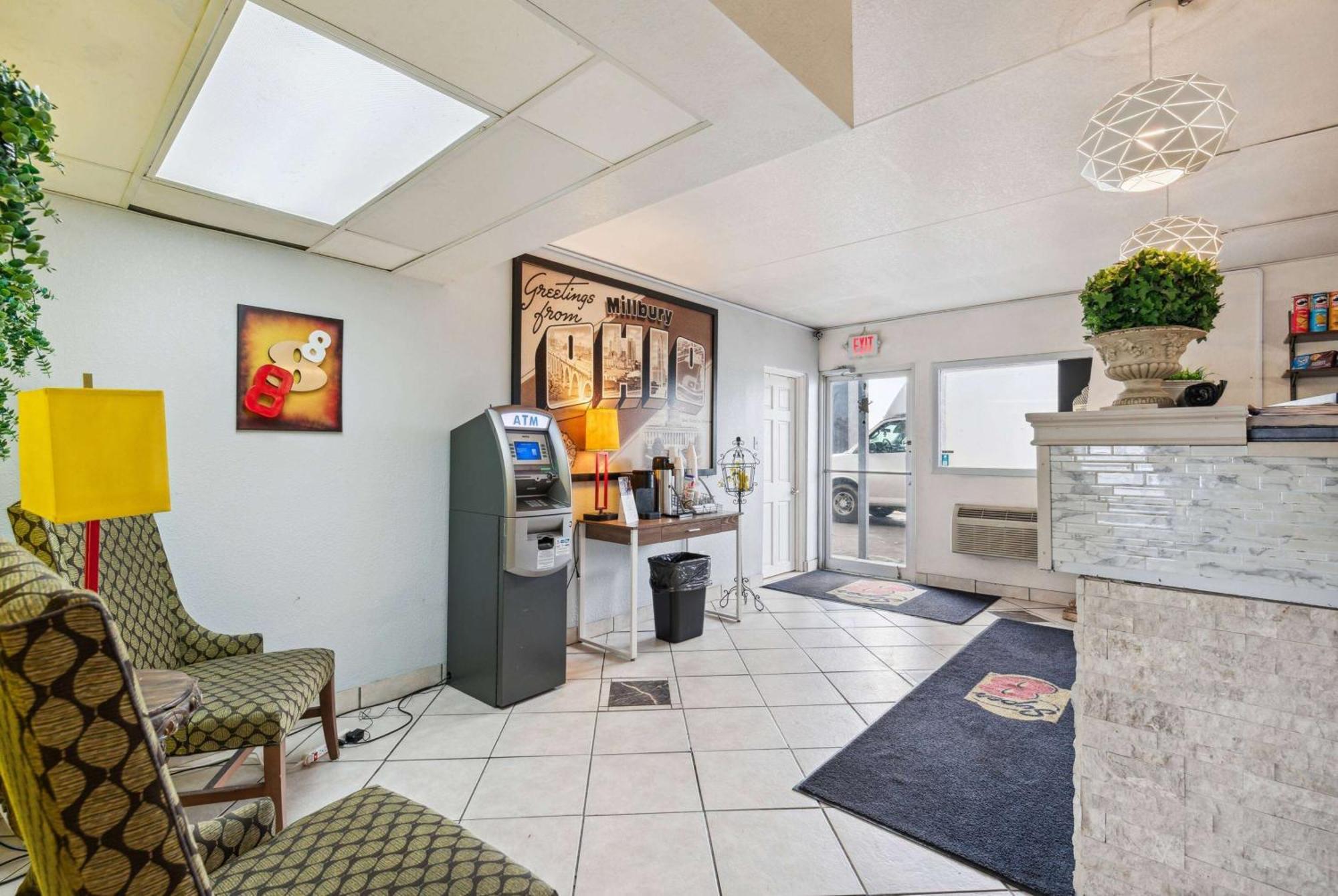 Super 8 By Wyndham Millbury/Toledo Exterior foto