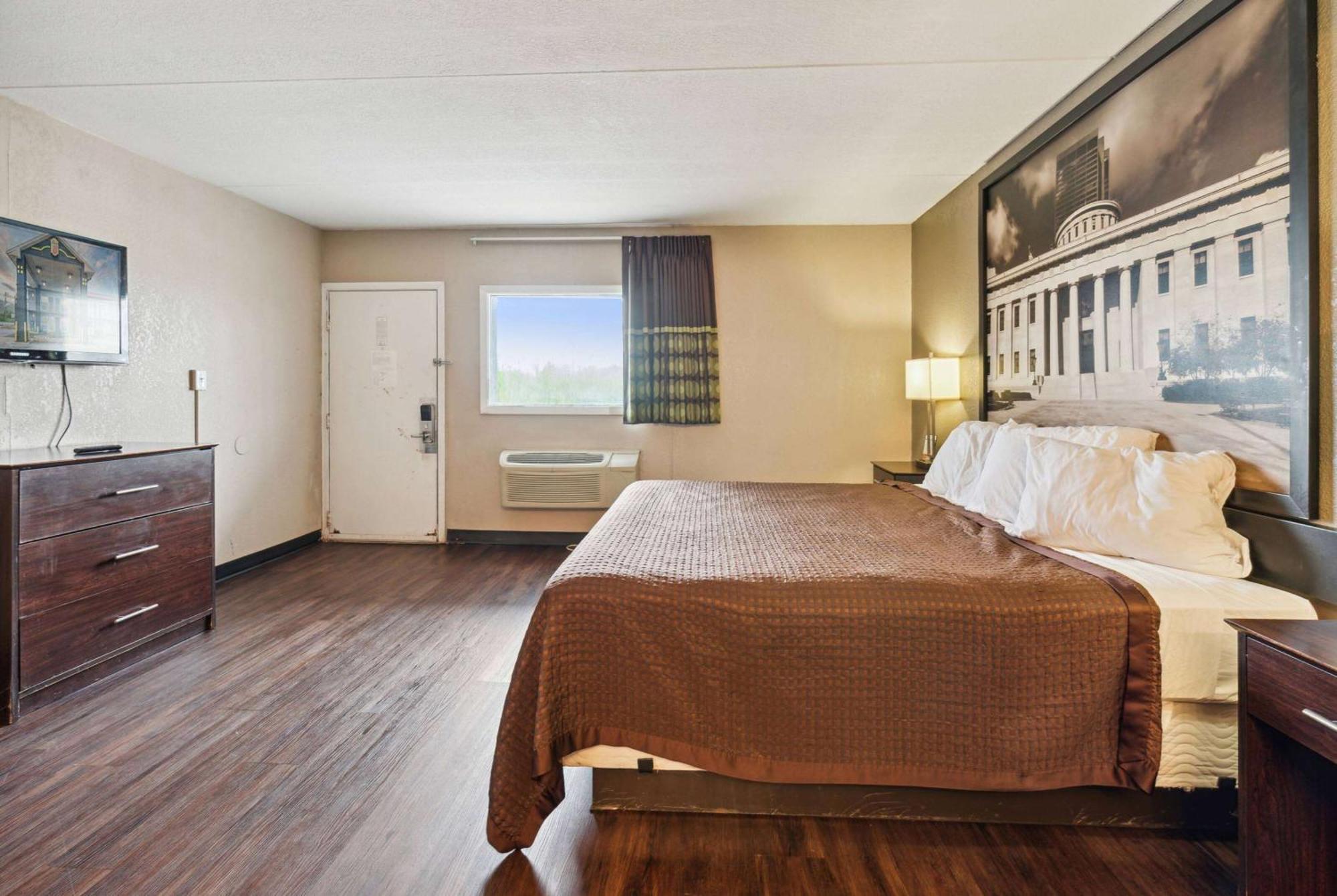 Super 8 By Wyndham Millbury/Toledo Exterior foto