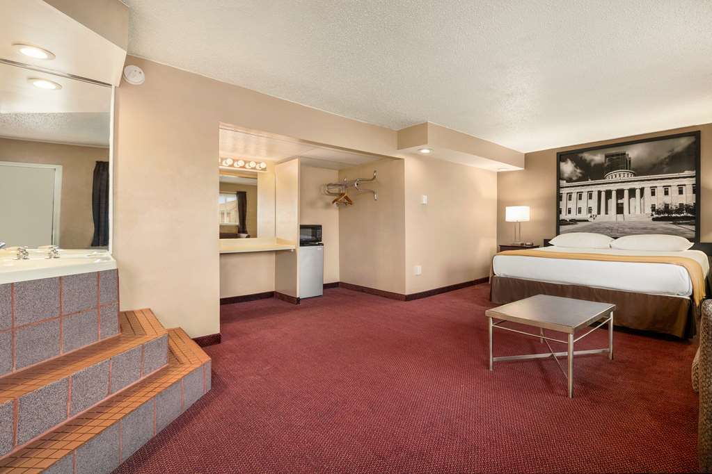 Super 8 By Wyndham Millbury/Toledo Quarto foto