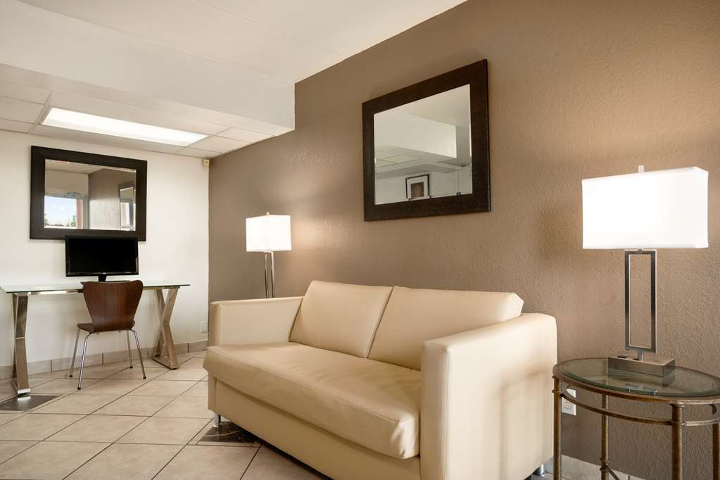Super 8 By Wyndham Millbury/Toledo Interior foto