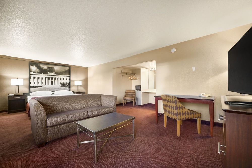 Super 8 By Wyndham Millbury/Toledo Exterior foto